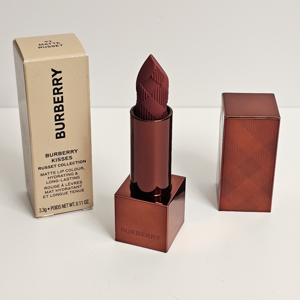 Burberry Kisses Matte Lipstick shade 93 Russet new in box makeup cosmetics